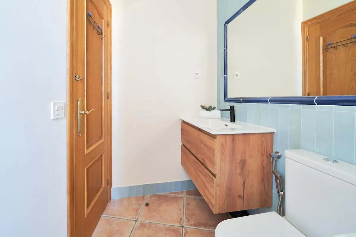 Ocean Views & Remote Work Apartment Torremolinos