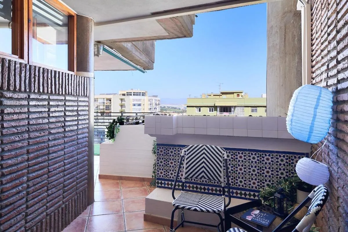 Ocean Views & Remote Work Apartment Torremolinos