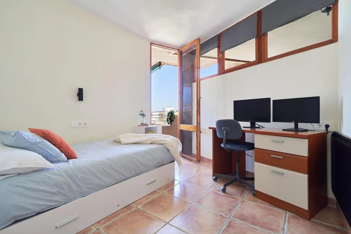 Ocean Views & Remote Work Apartment Torremolinos