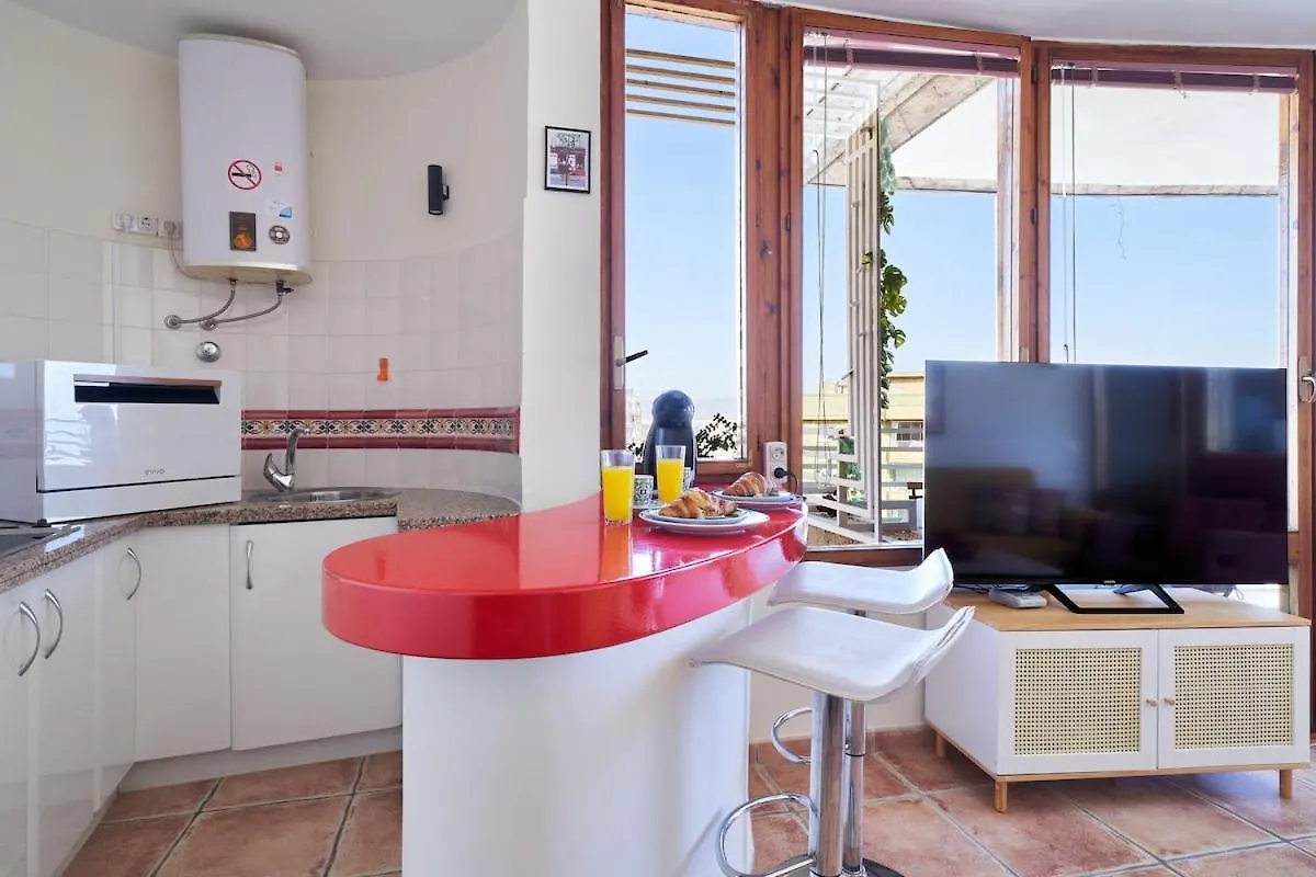 Ocean Views & Remote Work Apartment Torremolinos